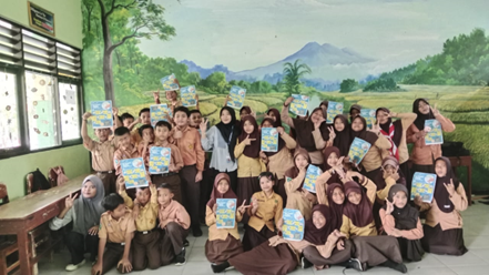 Edukasi Mencuci Tangan yang Benar di SDN Jatiblimbing KKN STIKES MABORO 2025