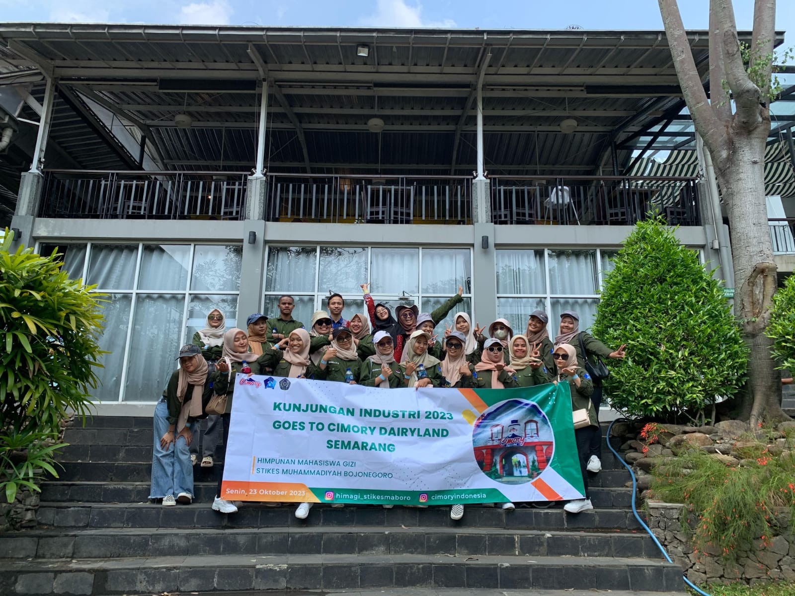 Kenali Dunia Industri, HIMA Prodi Gizi Stikes Maboro melakukan Kunjungan ke PT Cimory Semarang