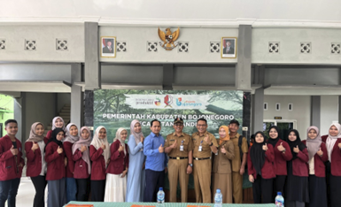 Serah Terima Mahasiswa KKN 2025 Stikes Muhammadiyah Bojonegoro di Kecamatan Dander